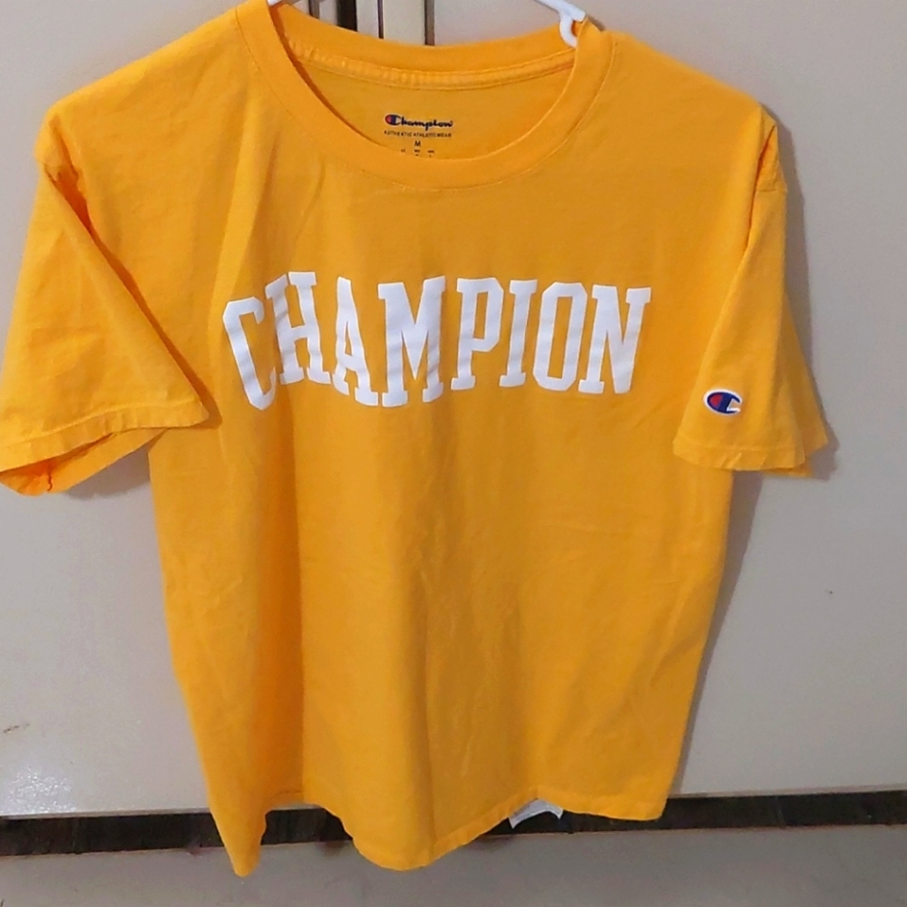 Champion 🏆 t-shirt